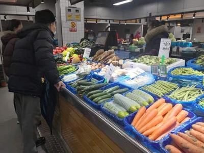 頭水香椿鮮嫩上市，零售價創三年新低引嘗鮮熱潮